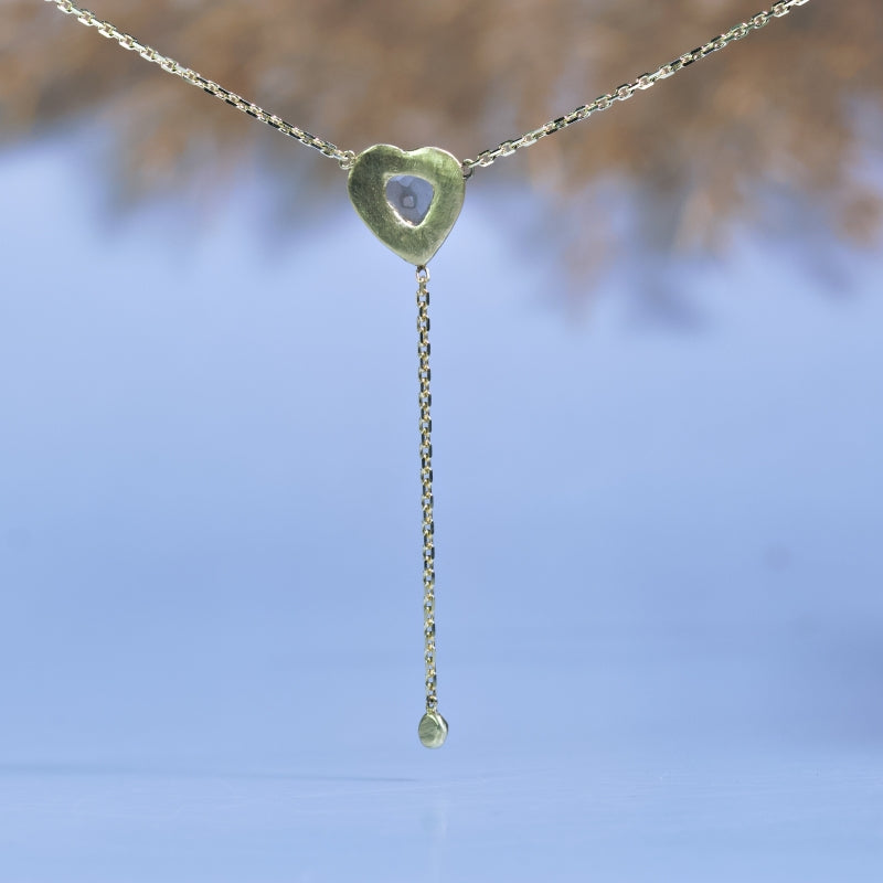 Zlatý náhrdelník lariat s Trapiche diamantem