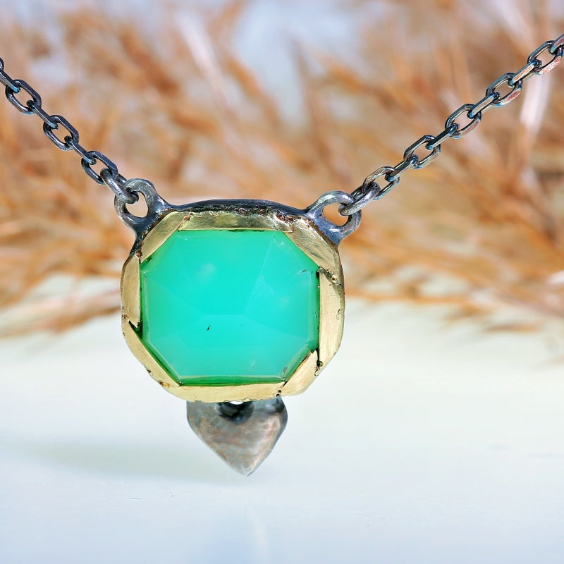 Náhrdelník s chrysoprasem a srdcem
